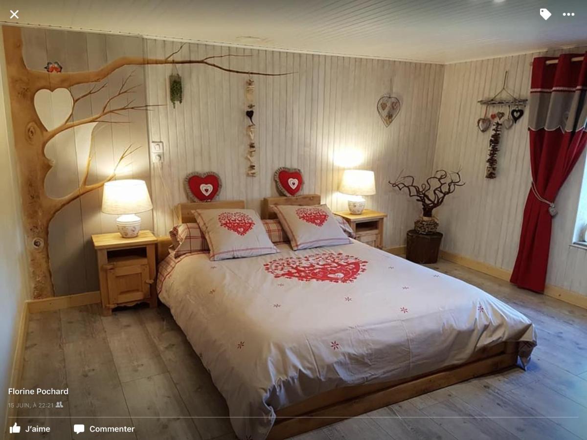 Le Haut-du-Them La Ferme De La-Haut B&B المظهر الخارجي الصورة