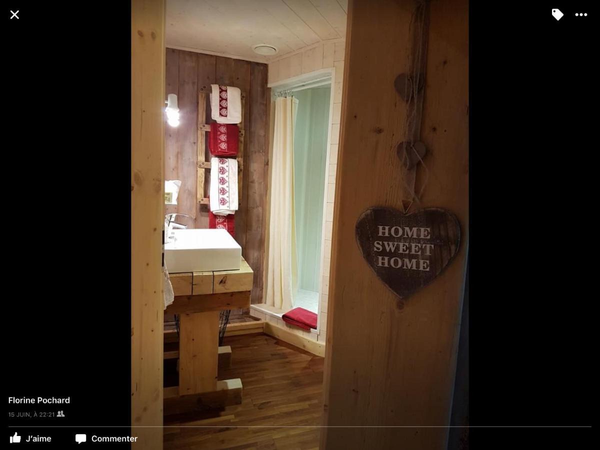 Le Haut-du-Them La Ferme De La-Haut B&B المظهر الخارجي الصورة
